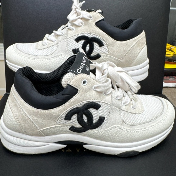 CHANEL Women's Classic White and Black Sneakers - Picture 2 of 5